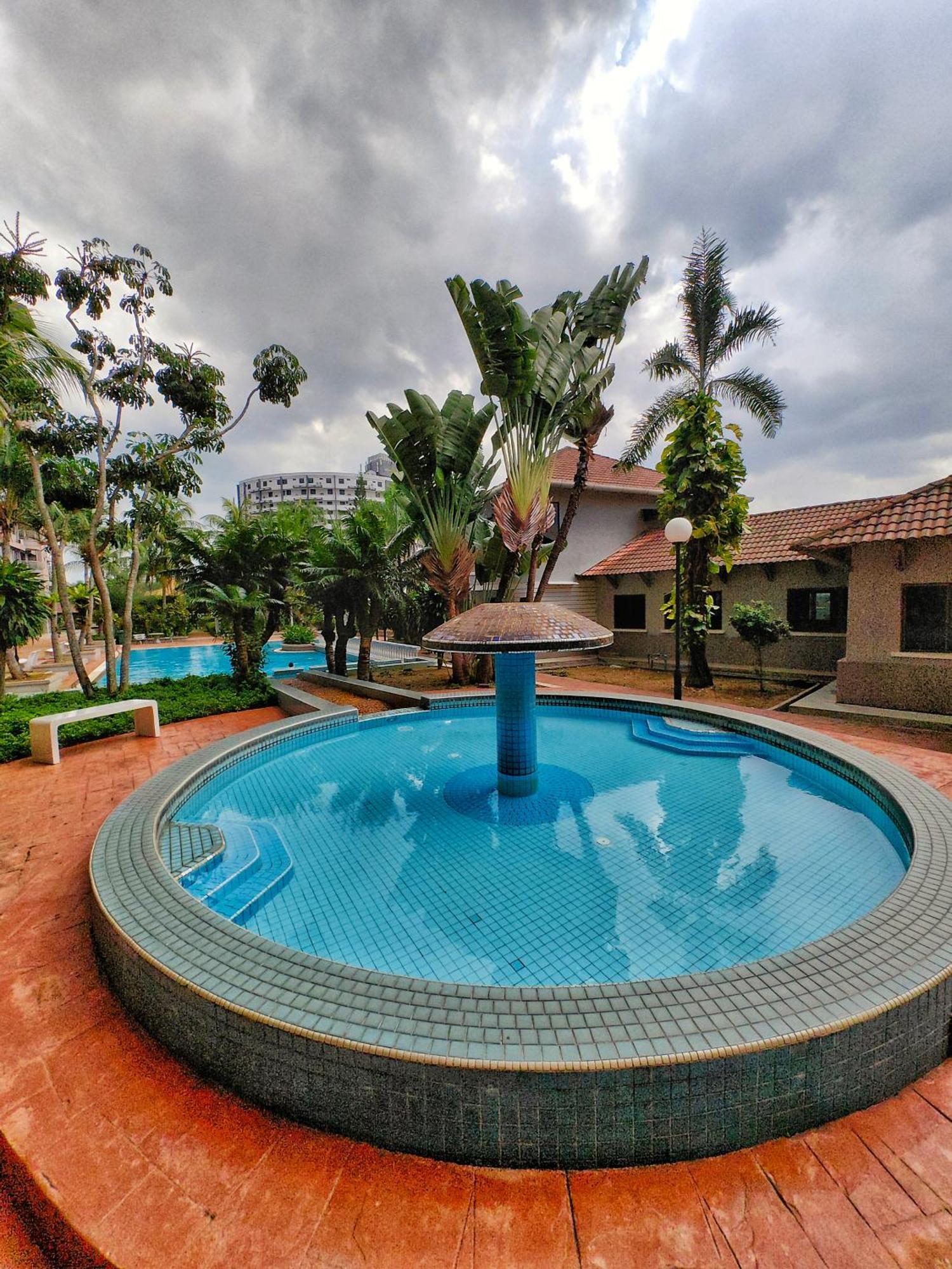 Melaka Gx Homestay Resort Pool View M0702 With Netflix, Tvbox And Games Exterior photo